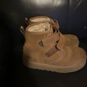 Platform Tan Ugg Boots Women Size 6